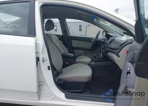 2010 Kia Forte Ex z USA, uszkodzony, nr VIN KNAFU4A2XA5063503